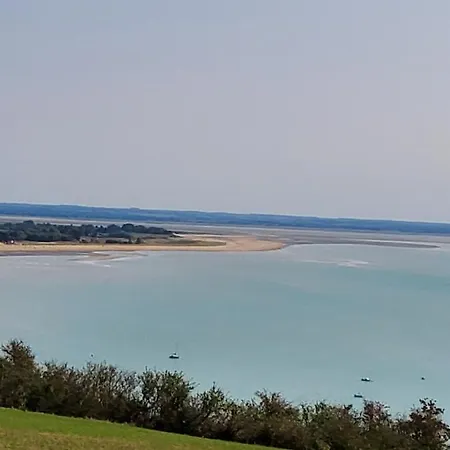 Chez Jollyjune, A Moins D'une Heure Du Mont Saint Michel Champeaux