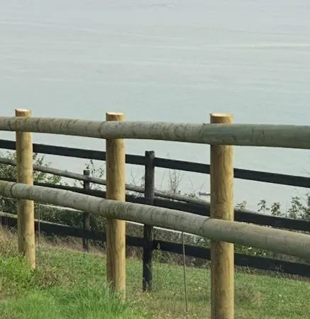 Chez Jollyjune, A Moins D'une Heure Du Mont Saint Michel *