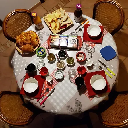 Chez Jollyjune, A Moins D'une Heure Du Mont Saint Michel Champeaux