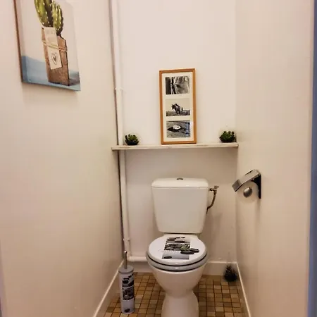 Bed & Breakfast Chez Jollyjune, A Moins D'une Heure Du Mont Saint Michel *