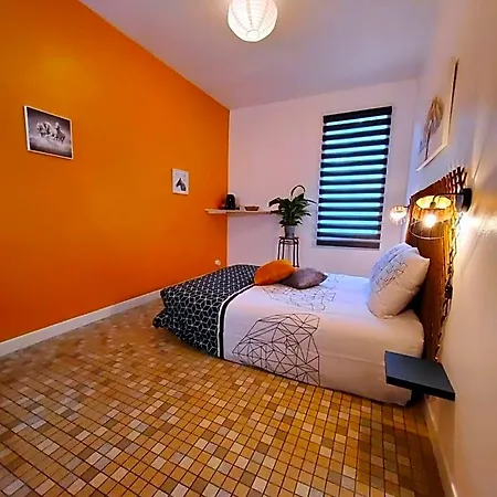 Bed & Breakfast Chez Jollyjune, A Moins D'une Heure Du Mont Saint Michel *
