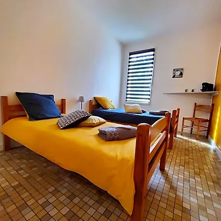 Chez Jollyjune, A Moins D'une Heure Du Mont Saint Michel Bed & Breakfast *