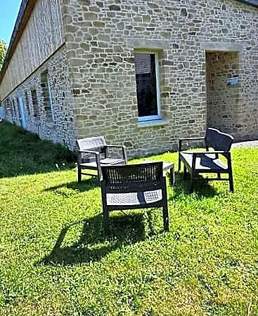 Chez Jollyjune, A Moins D'une Heure Du Mont Saint Michel Bed & Breakfast Champeaux