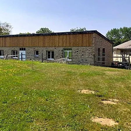Bed & Breakfast Chez Jollyjune, A Moins D'une Heure Du Mont Saint Michel
