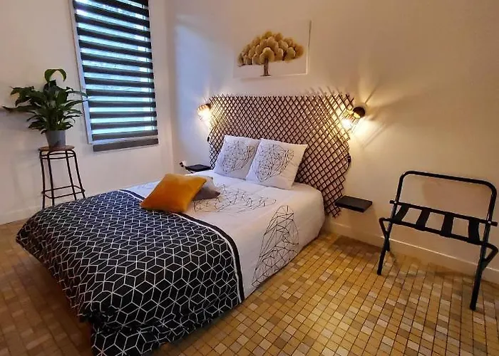 Chez Jollyjune, A Moins D'une Heure Du Mont Saint Michel Bed & Breakfast Champeaux