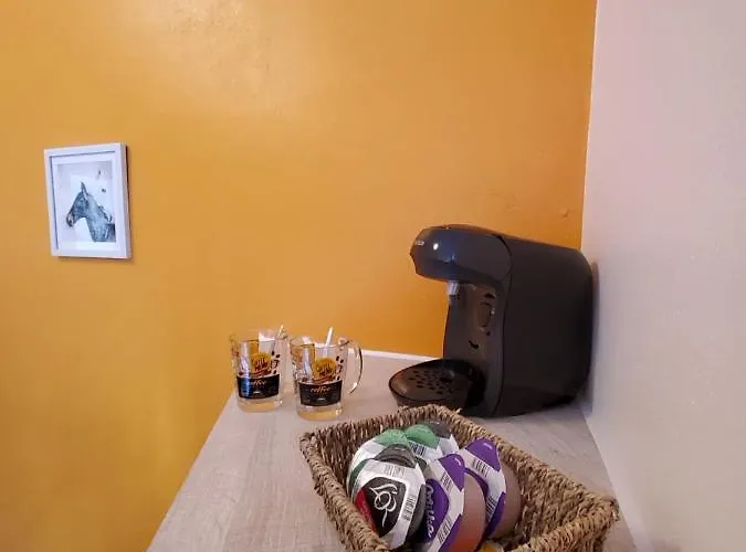 Nocleg ze śniadaniem Chez Jollyjune, A Moins D'une Heure Du Mont Saint Michel Champeaux