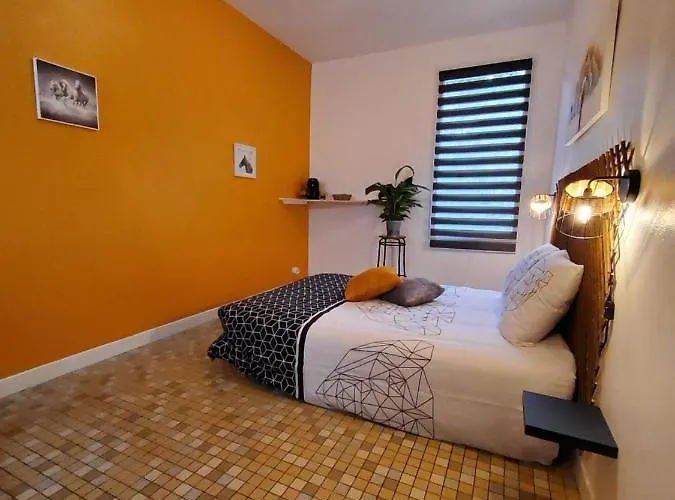 Chez Jollyjune, A Moins D'une Heure Du Mont Saint Michel Bed & Breakfast Champeaux